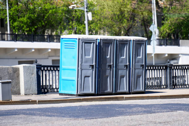 Portable restroom solutions in St Louis, MI